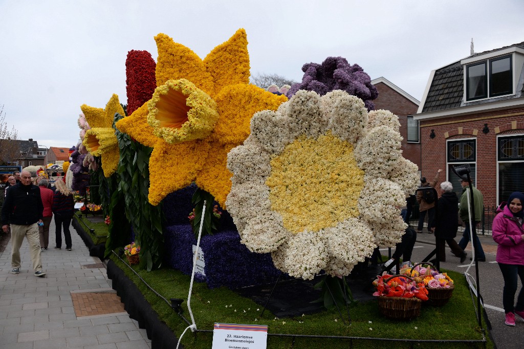 ../Images/Bloemencorso Noordwijkerhout 048.jpg